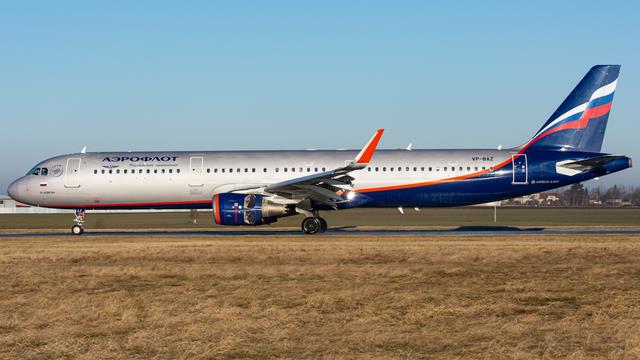 VP-BAZ:Airbus A321:Аэрофлот